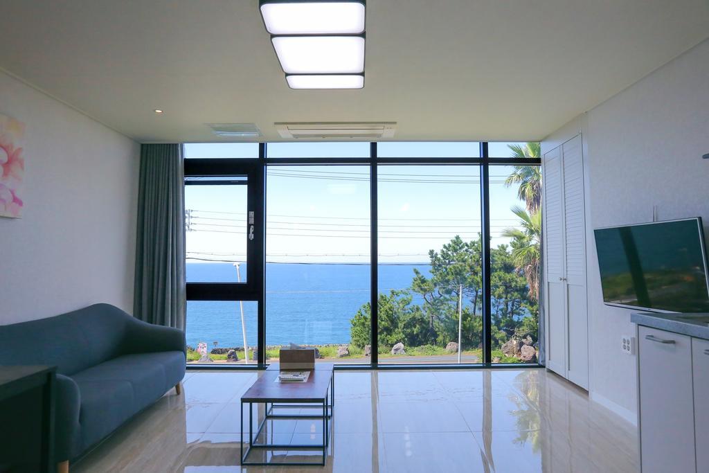 Plumeria Pension 済州市 エクステリア 写真